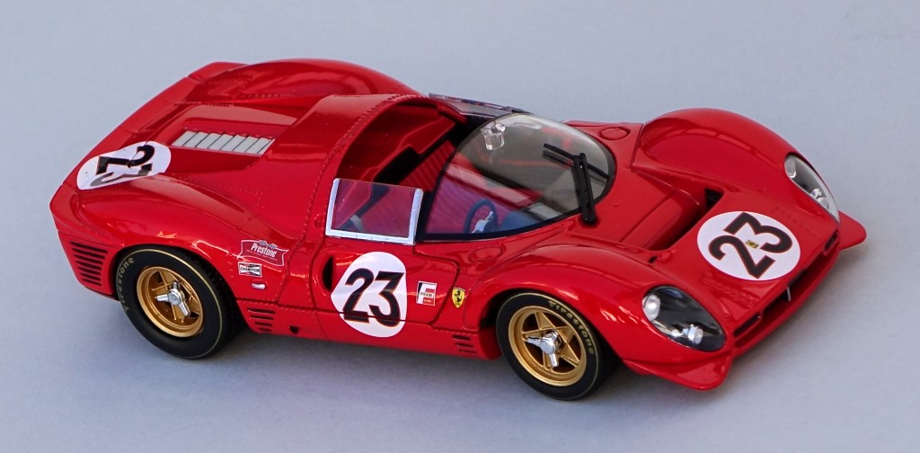 Pic:Ferrari 330P4
