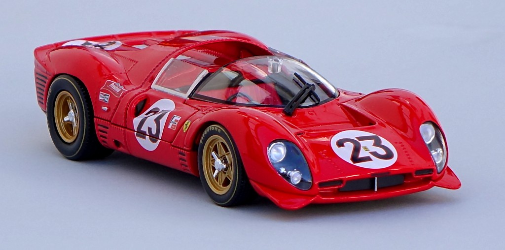 Pic:Ferrari 330P4