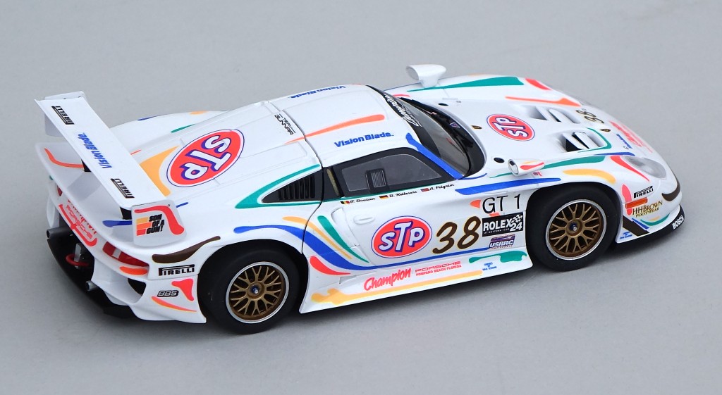 Pic:Champion Porsche GT1 1998