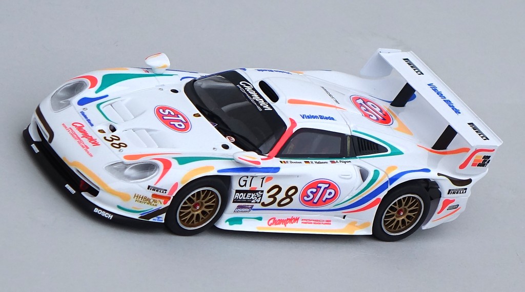 Pic:Champion Porsche GT1 1998